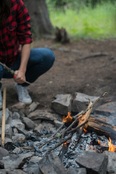 Aesthetic Campfire Scene - Nature Wallpaper - Realistic, 4K Ultra HD