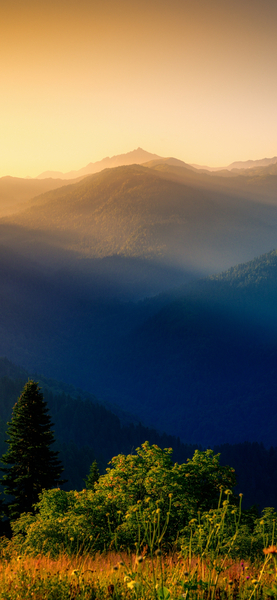 Aesthetic Mountain Landscape Wallpaper – 4K, Ultra HD