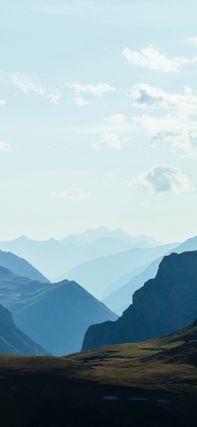Aesthetic Mountain Range Wallpaper – 4K, Ultra HD, Nature, Minimalist