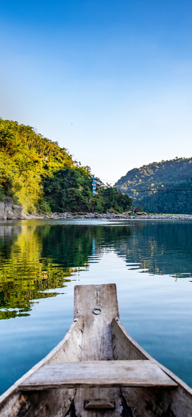 • Serene Lake Nature Wallpaper – Realistic Aesthetic 4K • Calm Mountain