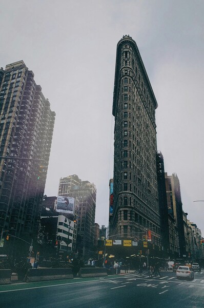• “Plaza Hotel Wallpaper – New York City Skyline: Aesthetic Minimalist Ci